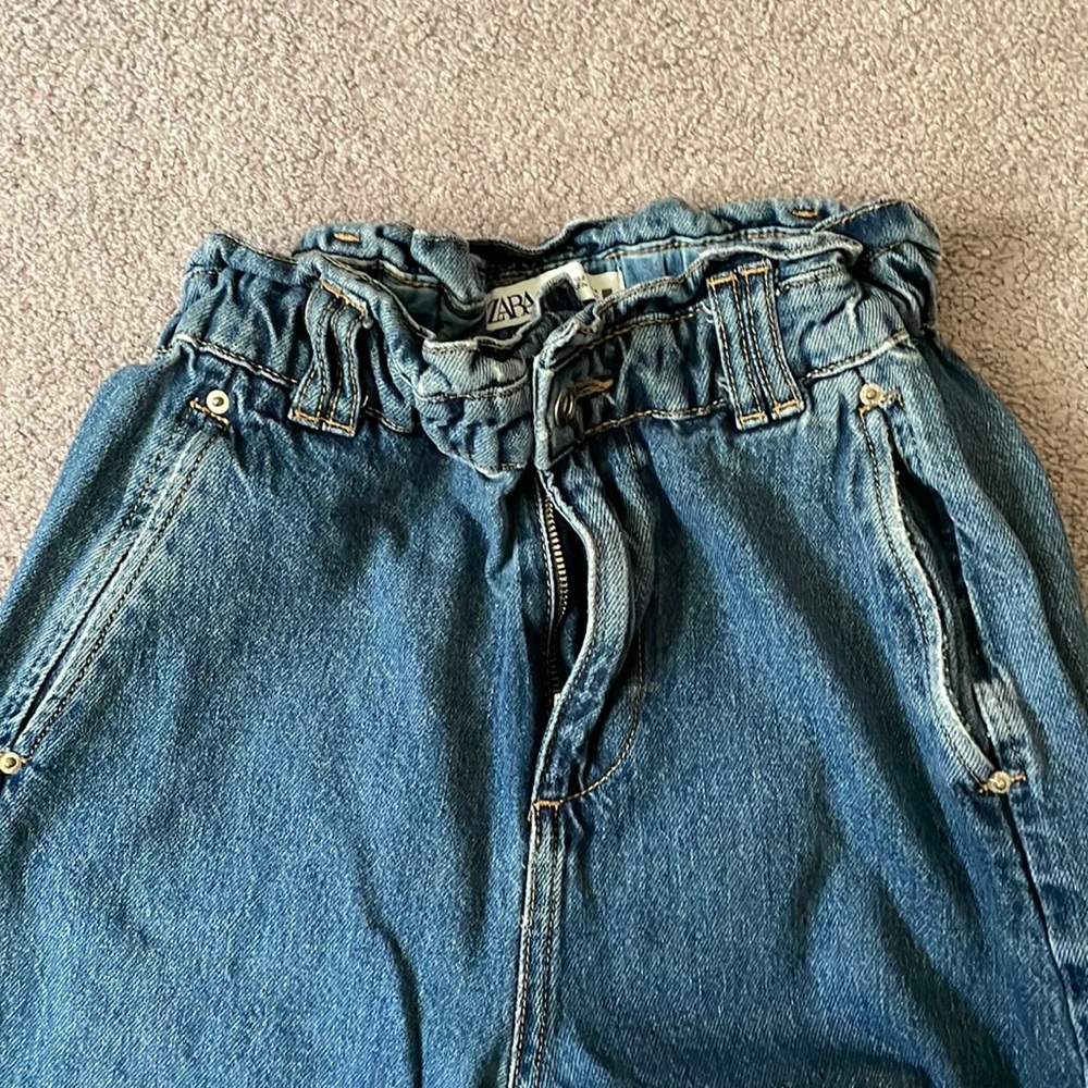 Zara Mom/ Boyfriend Jeans